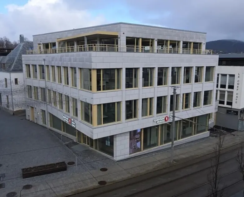 Nesttunveien 100 - Granitt i Norges våteste klima